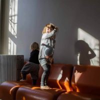 Каталка на веревке "Прыгающий кролик", KID O - Зображення 2