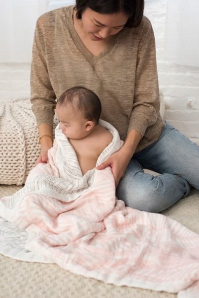 Одеяло из муслинового хлопка Pretty Petals - Soft Petals aden+anais - Зображення 3